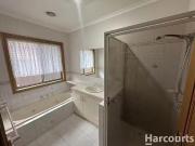13 Selkirk Drive, Horsham, VIC 3400