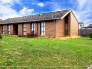 13 Valepark Crescent, Cranbourne