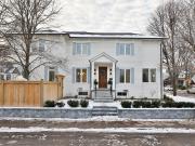 140 Hillsdale Avenue E