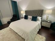 140 sqm 2BR Condo Unit for Rent at The Suites, BGC,...