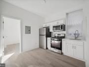 1418 W Erie Avenue # 202