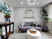 141 2 Bromsgrove Road, Mississauga, ON, L5J 4J2...