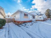 14205 Highlandview Avenue