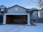 142 Coverton hts ne, Main floor 3 bedroom house