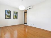 Contemporary Loft Style Apartment in ‘The Tannery’...