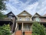 142 Fulton Avenue 30003 Toronto ON M4K 1Y1 3 Bedroom...