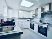 142 Upper Warwick Street, L8 6 Beds 3 Baths