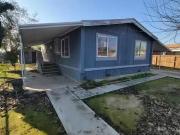 142 W 11TH PL, DELANO, CA 93215