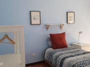 143139 Quarto individual com varanda, em.