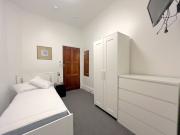 144 Crown Street, Darlinghurst NSW 2010 Studio For Rent...