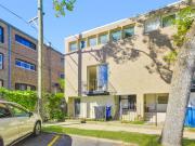 1452 E Park Pl, Chicago, IL 60637