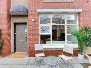 1468 Cedar Cottage Mews, Vancouver, BC, V5N 5Z1...