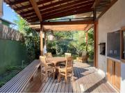 146 Área Útil Casa Alugar, 4 Dormitórios localizado em...