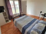 1/46 Morish Street Fully Furnished Unit