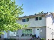 1470 Claymor Avenue 2 Ottawa ON K2C 1S8 2 Bedroom...