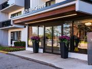 1475 Bloor Street, Mississauga, ON L4X 1R7 MetCap Living