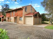 14/7 13 parkridge drive molendinar qld townhouse for...