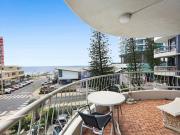 148m2 Across from the beach!