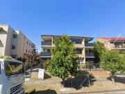 1/4 Broad Street, Labrador, QLD 4215