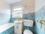 14 Castle Grove, Swords, County Dublin REDMOND PROPERTY... 14 Castle Grove, Swords, County Dublin REDMOND PROPERTY...