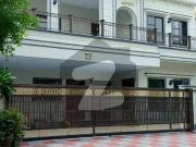 14 Marla Beautiful House For Sale In G 13/2 Islamabad