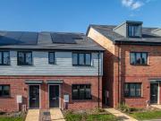 £1500 Rent Credit Whitehouse. 3 bed terraced house to...