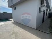 150 Área Útil Casa Alugar, 3 Dormitórios localizado em...