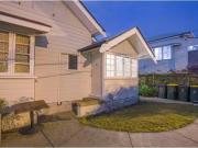 1/50 Gladstone Road, HIGHGATE HILL Apartment for rent...