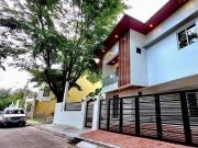 150 sqm w/ 7 Bd in Greenwoods Executive Village, Pasig City