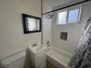 151o Studio Apartment for Rent at 151 S Oxford Ave, Los...