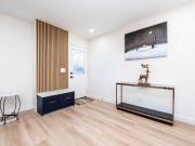 152 Southampthon Drive SW Calgary, AB T2W 0V1