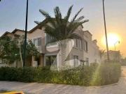 152sq Yd 3 Bedrooms Luxury Villa Is Available FOR RENT....