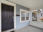 1555 1 E Rich Street