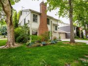 1557 E Lenz Lane