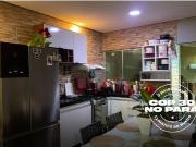 156 M² Casa Alugar, 2 Dormitórios localizado em...