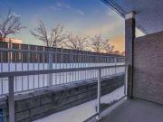 156 Royal Manor NW, Calgary, AB T3G 5T6 Townhouse For...