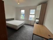 157 Donegall Road, Room 3