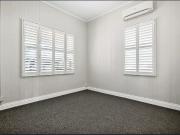 Stunning Cottage In Prime Location!