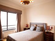 159068 Quarto com cama de casal em.