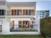 1/5 Duncan Street, West End Townhouse for rent Listed by...