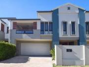 15 Greenway Circuit, Mount Ommaney, QLD 4074