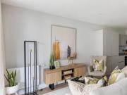 15 Greyhound Parade, London, SW17 0GX, United Kingdom |...