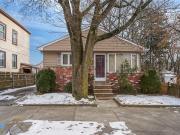 15 Job St, Providence, RI 02904