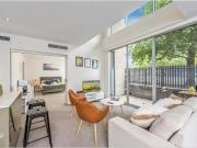 1/5 London Circuit, City Apartment for rent Listed by...