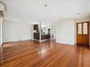 15 Manooka Court, Keysborough VIC 3173 House For Rent |...