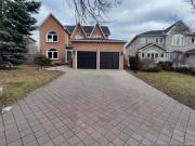 15 Mary Elizabeth Crescent