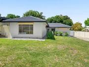 15 Mc Clure Avenue, Reynella East SA 5161 House For Rent