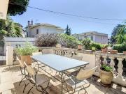 15 minutes à pied rue d'Antibes Calme