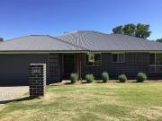 15 Natasha Drive, Warwick, QLD 4370