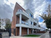 15 Rushden Gardens, London IG5, 3 bed flat to rent,...